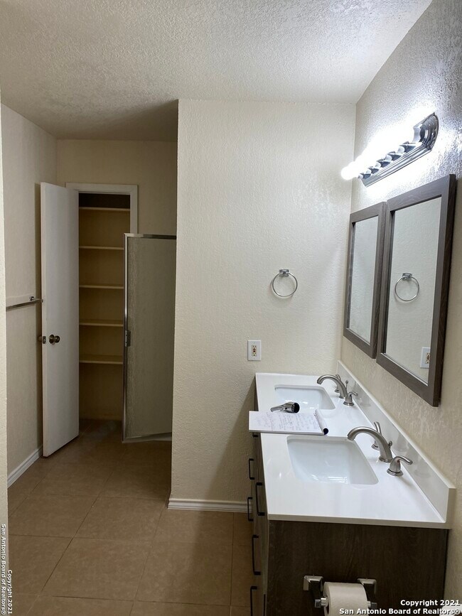 Building Photo - 3510 Mistic Grove
