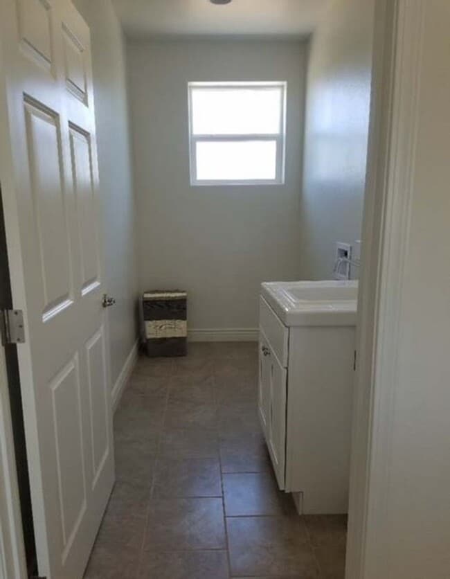 Building Photo - Beautiful 4 Bedroom 3 Bath home on a cul-de-sac In Arroyo Grande