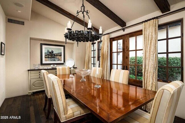 Building Photo - 4949 E Lincoln Dr