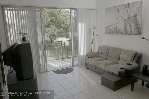 Building Photo - 110 Fontainebleau Blvd