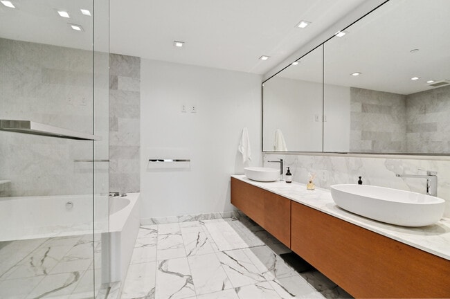 Building Photo - 10203 Collins Ave