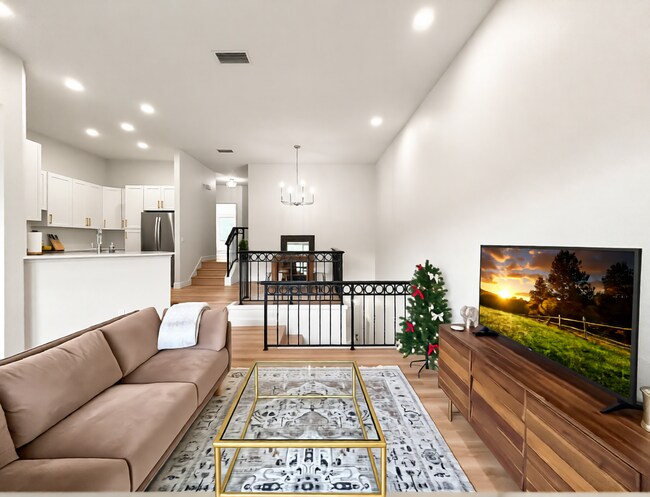 Building Photo - 716 Seagate Dr