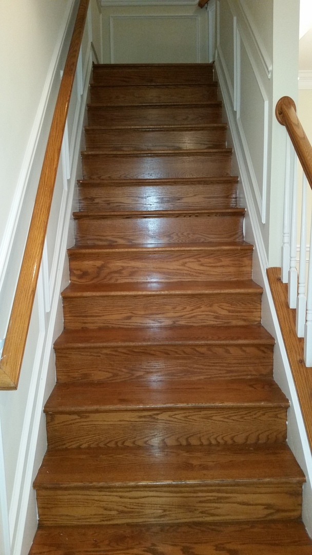 Building Photo - Beautiful 3 BR, 2 FB+2HB townhouse in King...