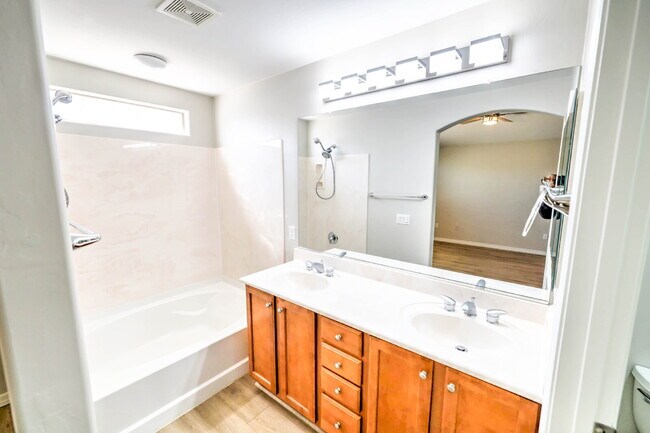 Building Photo - Newly remodeled 4 Bedroom in gated community!