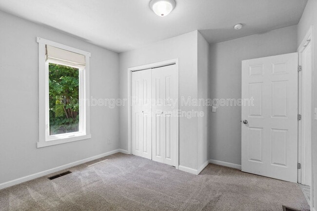 Building Photo - 1836 E 10th Ave