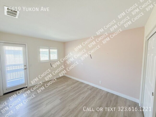 Building Photo - 16619 Yukon Ave