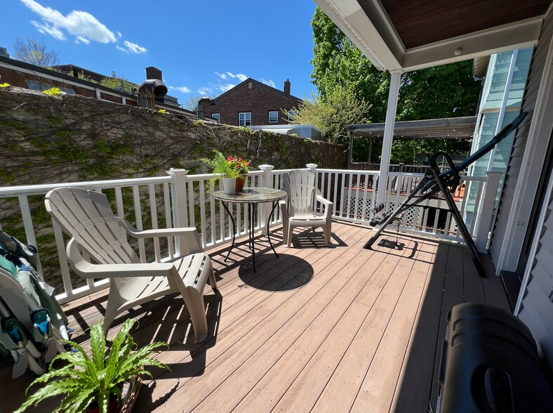 Building Photo - 15 Bothwell Rd