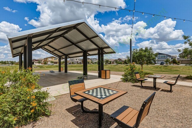 Building Photo - Stunning Gilbert Home Located in the Beautiful Belrose Gated Community!