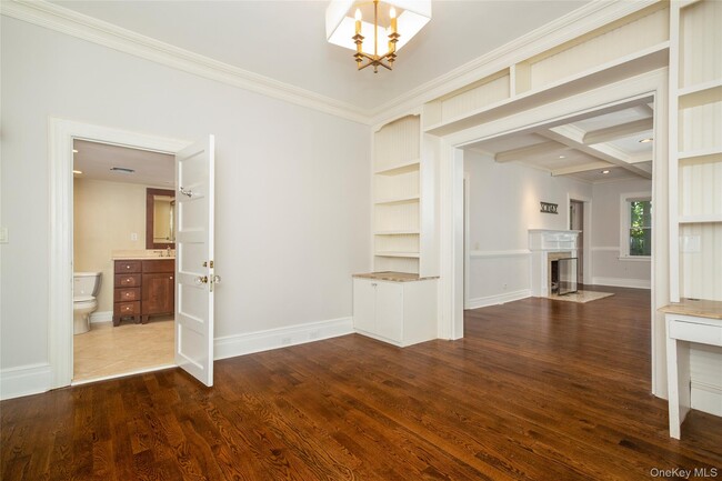 Building Photo - 309 Milbank Ave