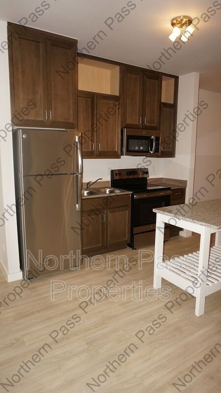 Building Photo - 1061 Ranger St