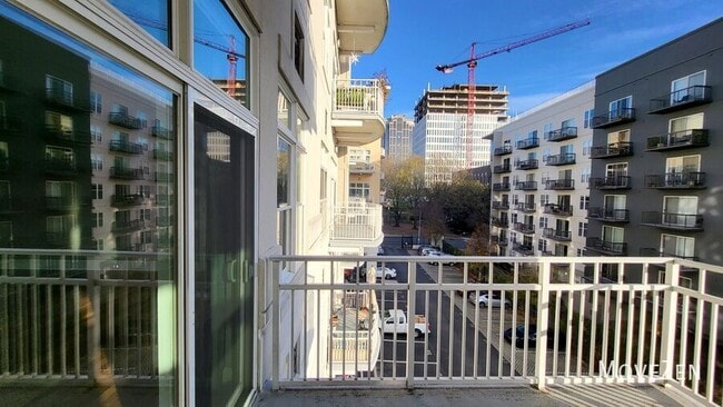 Building Photo - 317 W Morgan St