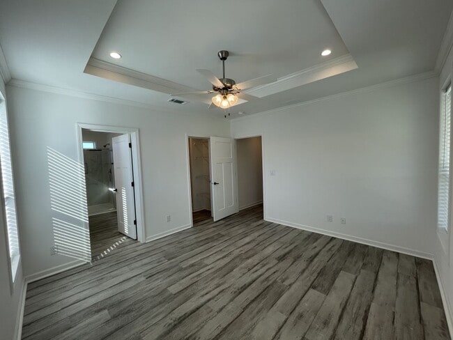 Building Photo - 409 Bimini