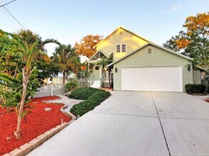 Building Photo - Key West style home on Siesta Key minutes to village and beaches