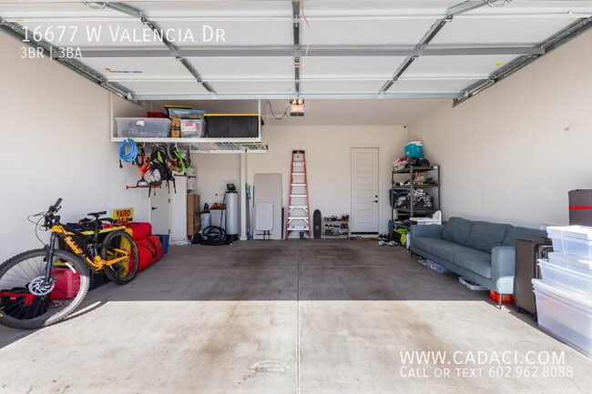 Building Photo - 16677 W Valencia Dr