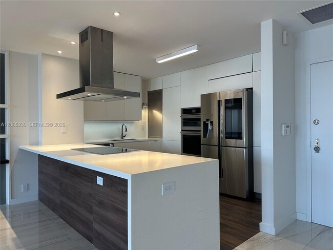Building Photo - 251 Crandon Blvd