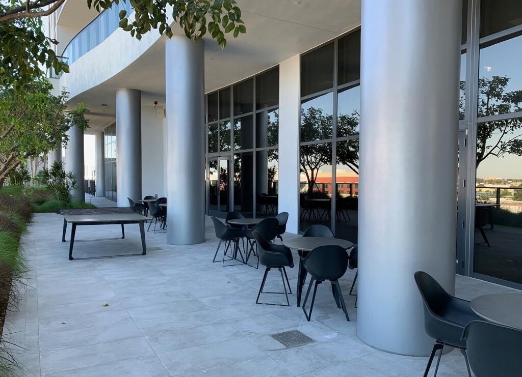 Building Photo - 1600 NE 1st Ave