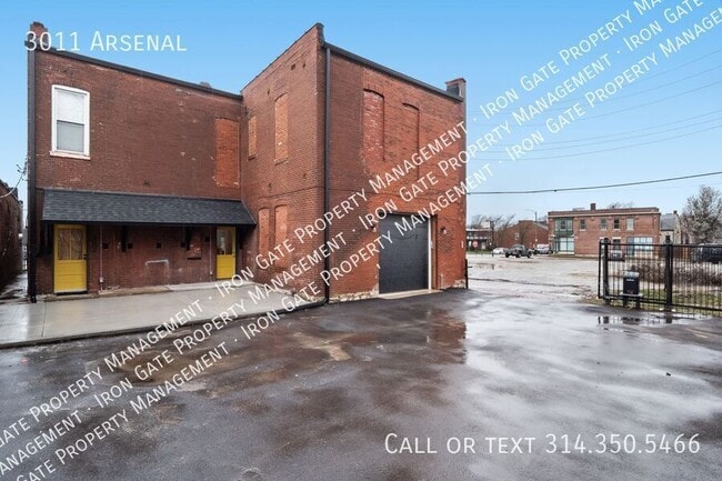 Building Photo - 3011 Arsenal-