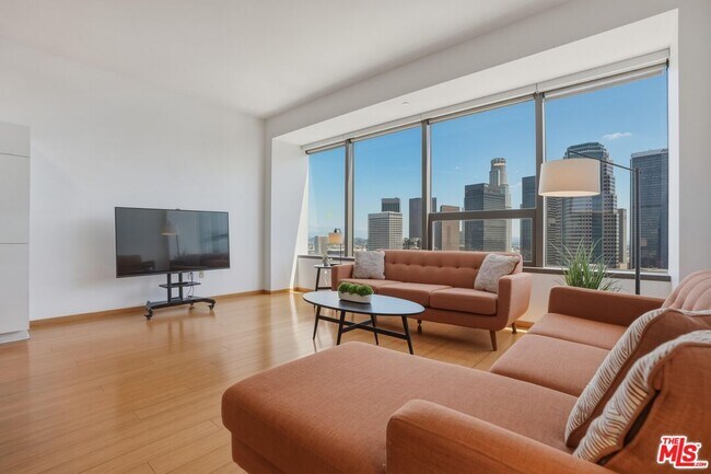 Building Photo - 1100 Wilshire Blvd