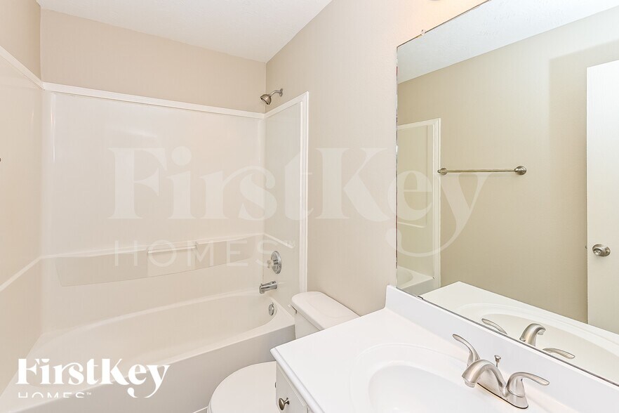 Building Photo - 11506 Moonlight Ridge Dr