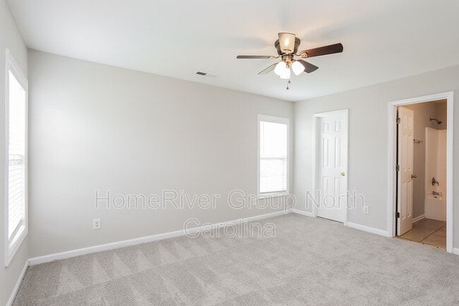 Building Photo - 3842 Pin Oak Rd