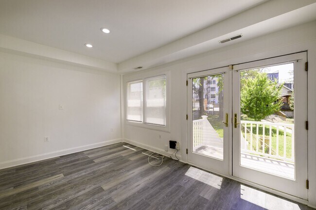 Building Photo - Charming & Renovated Petworth Rowhouse with Parking -  Available Now!