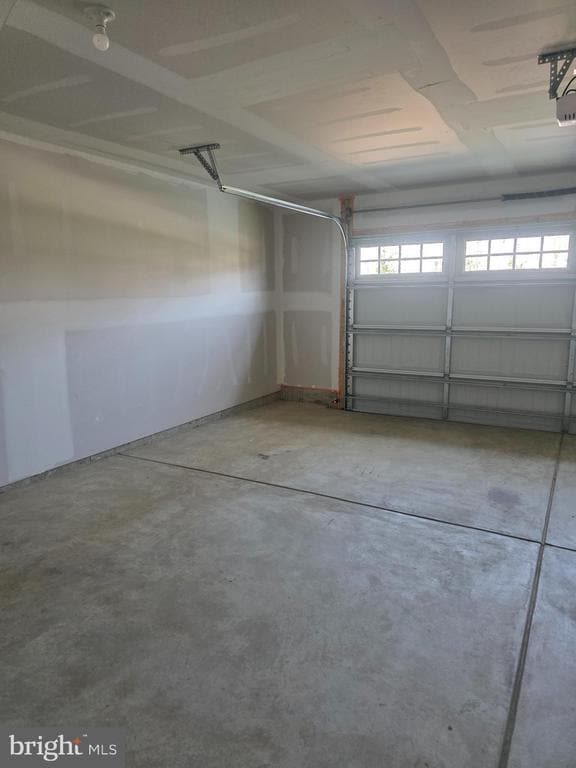 Building Photo - 703 Kalmar Ln