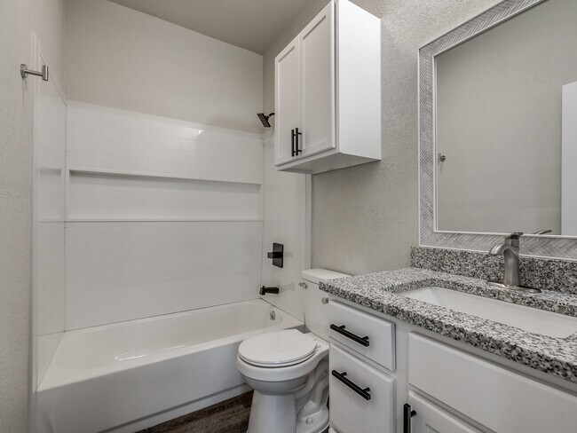 Building Photo - 146 N Donald Ave