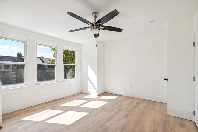 Building Photo - 6611 N 20th St