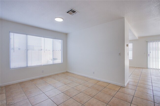 Building Photo - 6726 Paljay Ct
