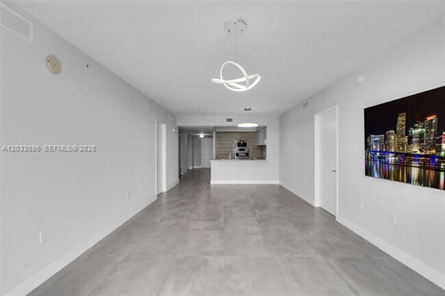 Building Photo - 300 Sunny Isles Blvd