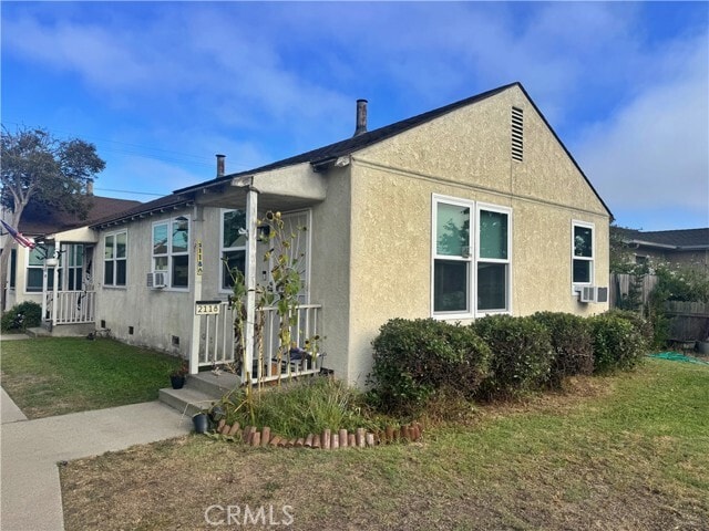Primary Photo - 2118 Cabrillo Ave