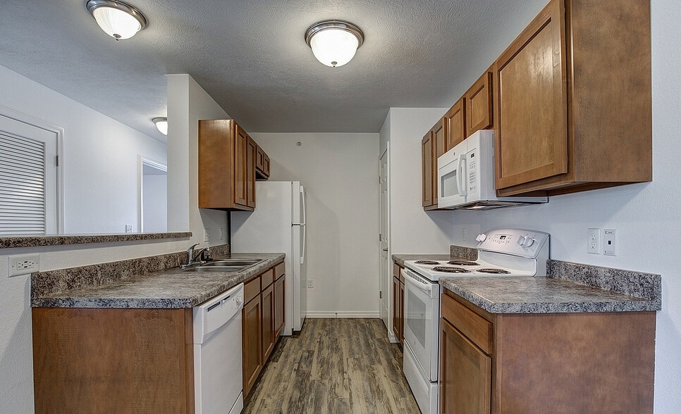 100058512_hdp_embassy_int_flpn_kit - Embassy Ozark