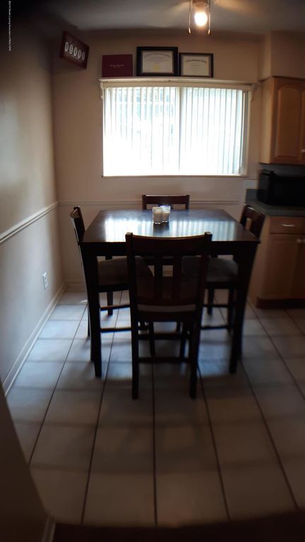 Building Photo - 726 Edgemont Blvd