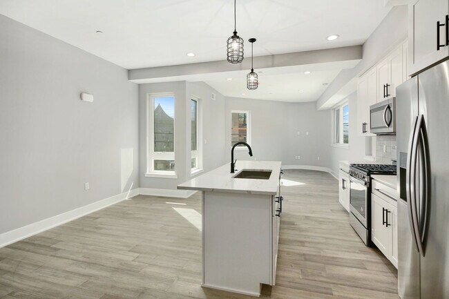 Building Photo - 2537 Grays Ferry Ave