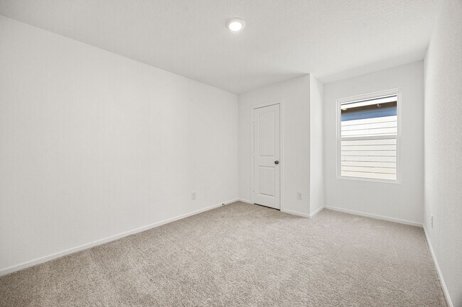 Building Photo - 31433 Moore Rd