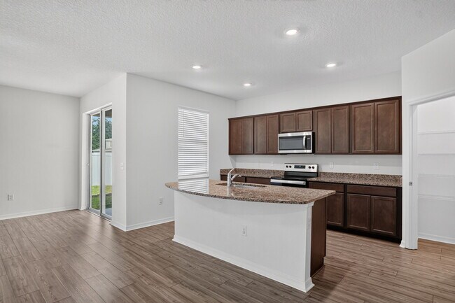 Building Photo - 6170 Dolostone Dr