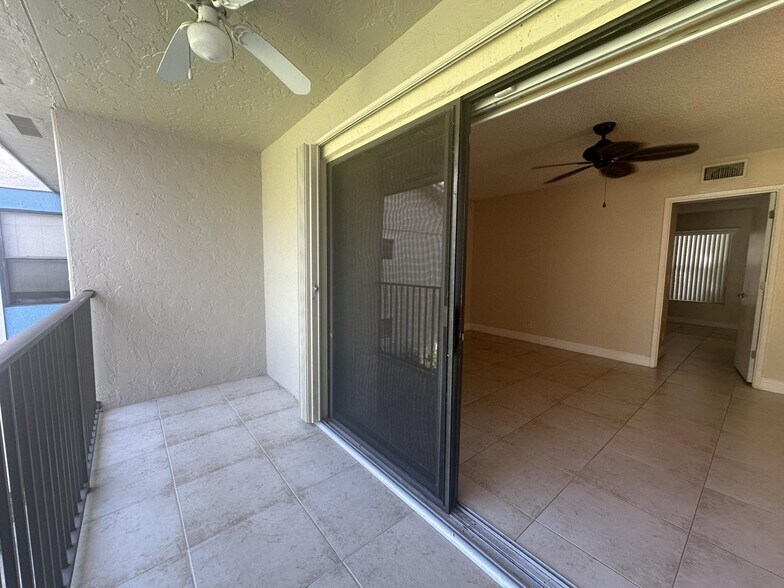 Building Photo - 1561 Windorah Way