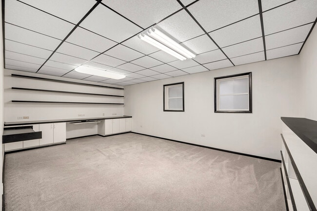 Building Photo - 1015 Claremont Dr