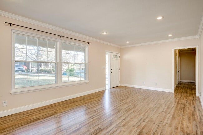 Building Photo - 111 Lehigh Ave