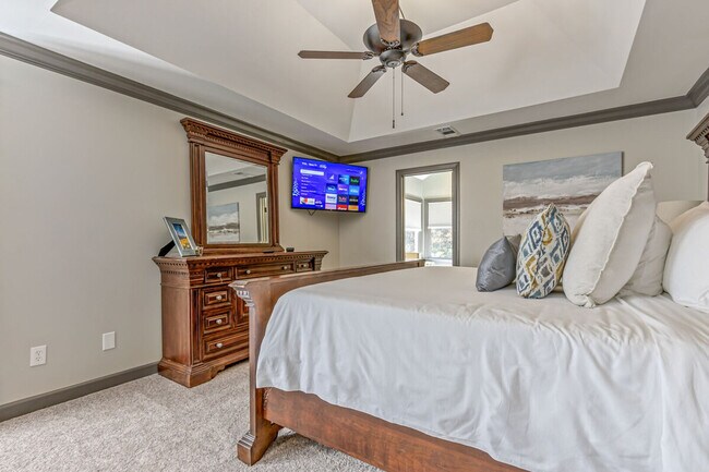 Building Photo - 10 Bridlewood Ct