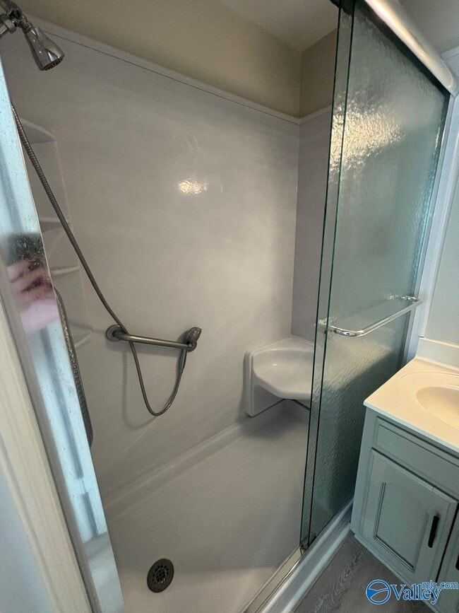 Building Photo - 1305 Hiwan Trail SE