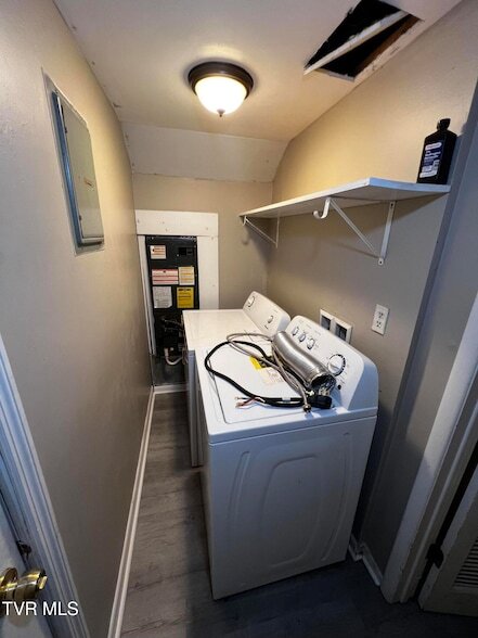 Building Photo - 1419 Colony Park Dr