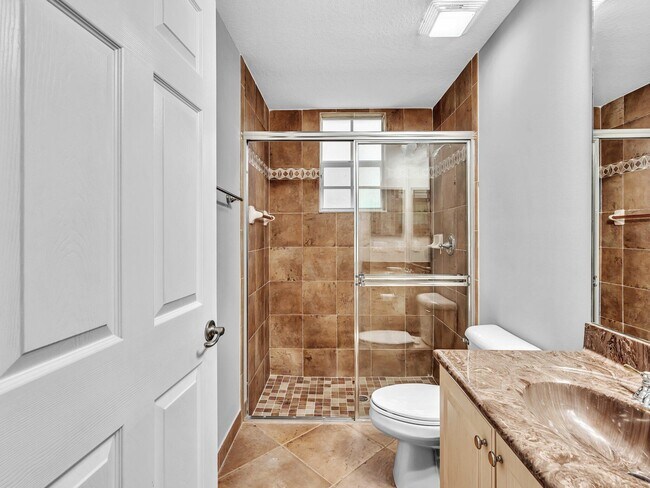Building Photo - 2751 Ravella Way