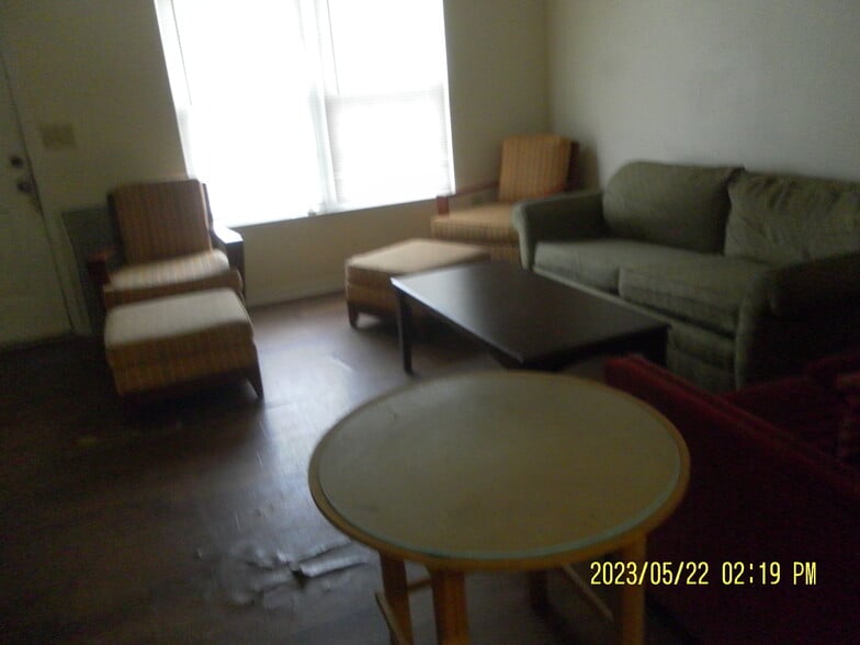 Building Photo - 205 Brooks Blvd