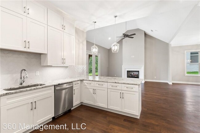 Building Photo - 3 br, 2.5 bath House - 505 Bonny Glenn Rd