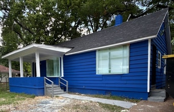 Building Photo - Fully Renovated 4BR Home in Highland Heights – Section 8 Welcome!