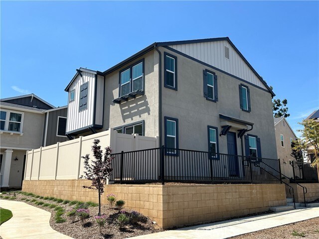 Building Photo - 12970 E Greyson Wy
