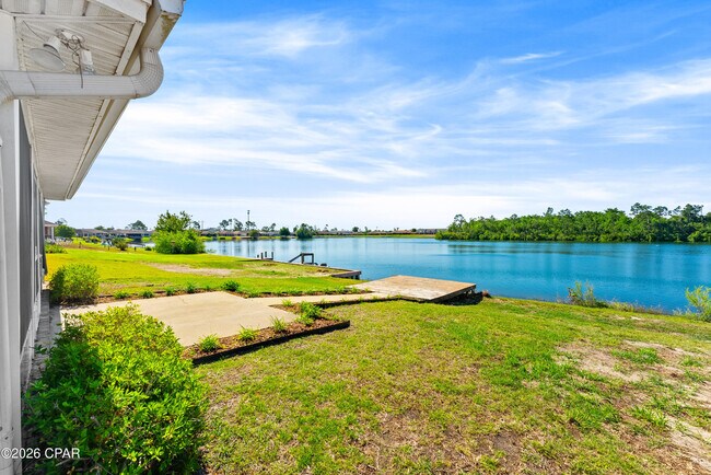Building Photo - 114 Lakeridge Dr