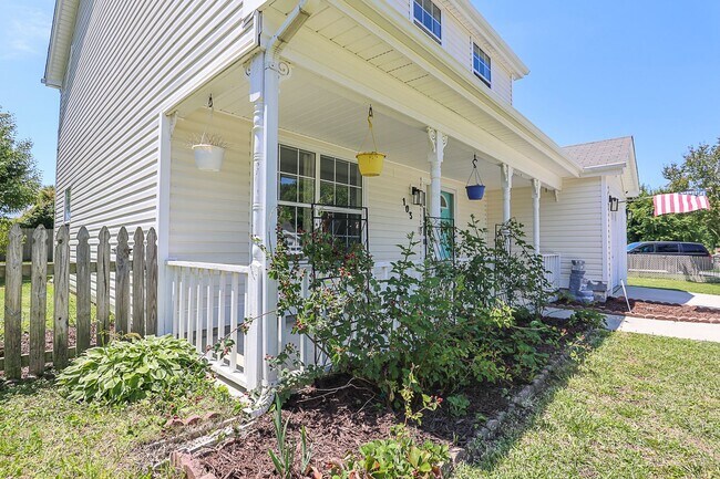 Building Photo - 4 bedroom 3 Bath in Tangelwoods - Fenced in backyard