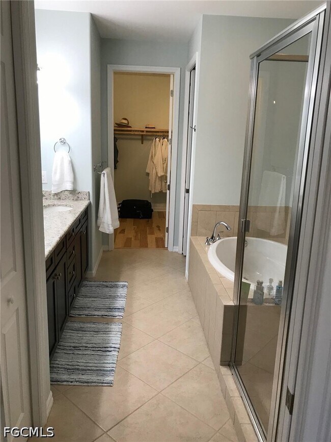 Building Photo - 11837 Adoncia Way